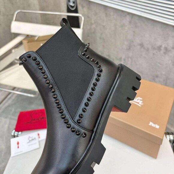 Black Boots - Picture 1 of 1